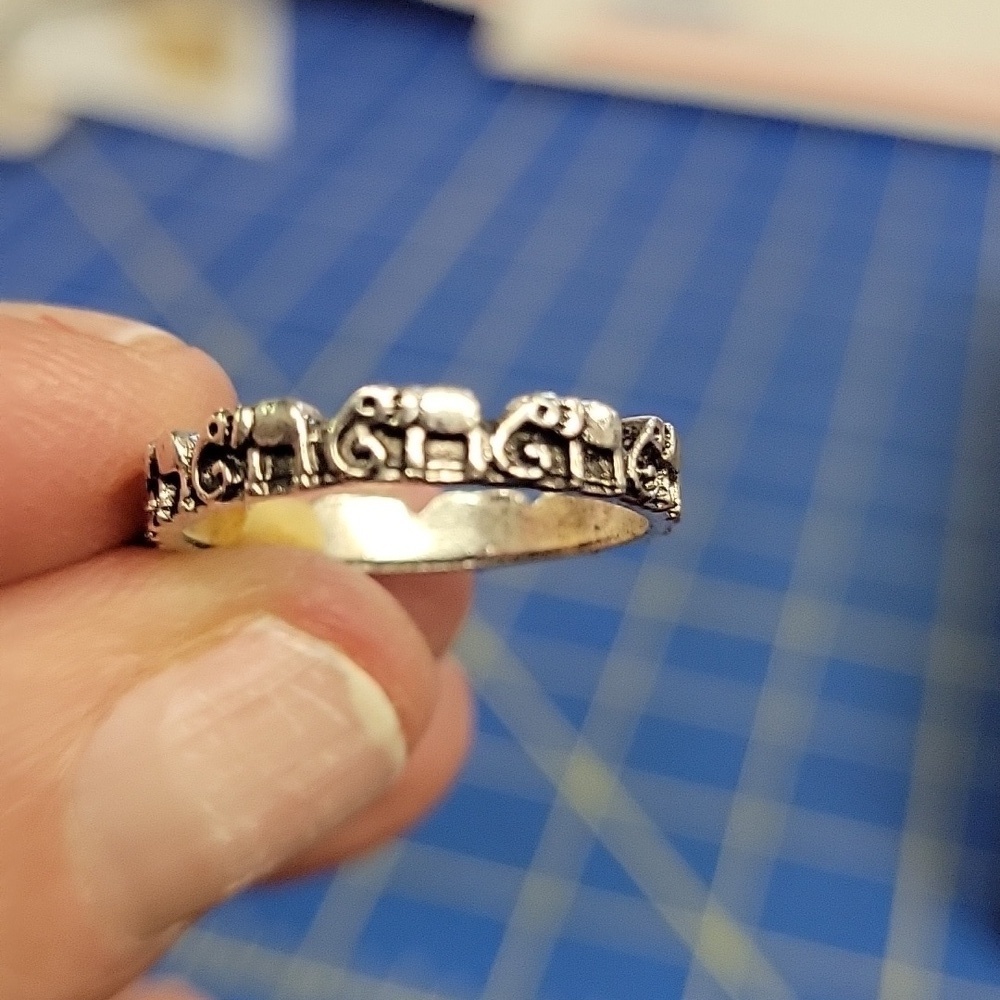 Elephant Silver Tone Ring Size 8.5